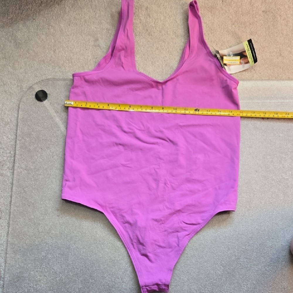 Maidenform Black and Pink Size Guide